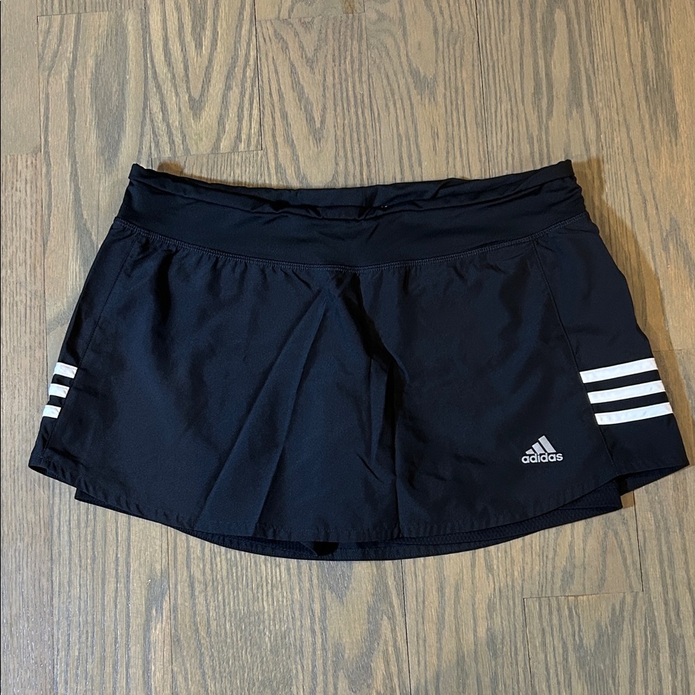 Vintage adidas Black Athletic Tennis Skort with White Stripe Detail